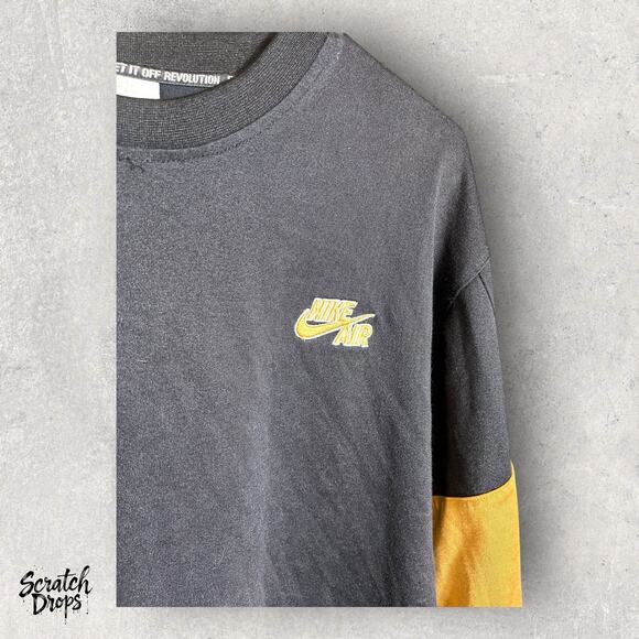 Vintage Nike Sweatshirt Size Large 25x30 Black Yellow Retro Crewneck Pullover - Picture 3 of 5